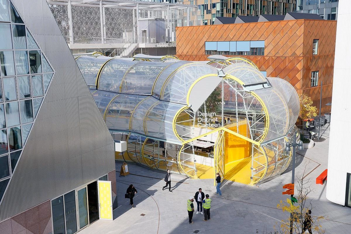 Mercado Design District Canteen en Greenwich Peninsula, Londres